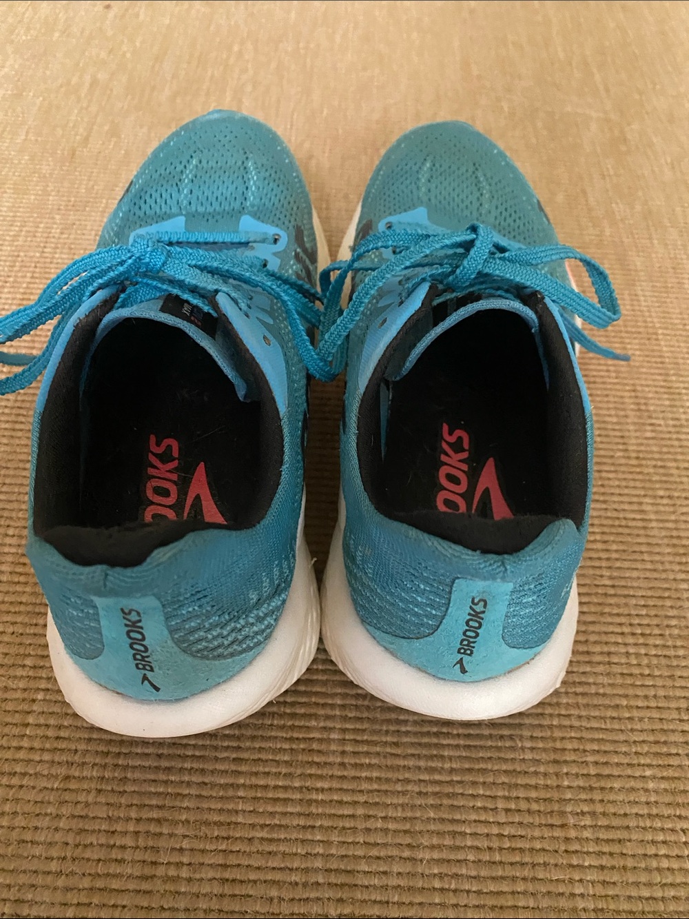 Brooks Hyperion Max 2 Women's Teal Running Shoes with Coral Accents - Picture 6 of 10